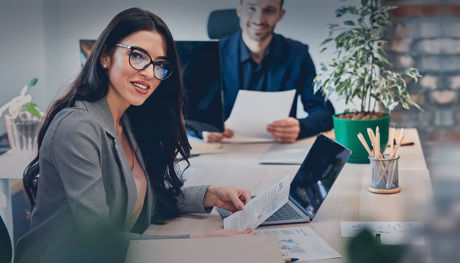 Road to Eye-catching landscape